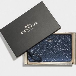 COACH Star Glitter Wristlet Set